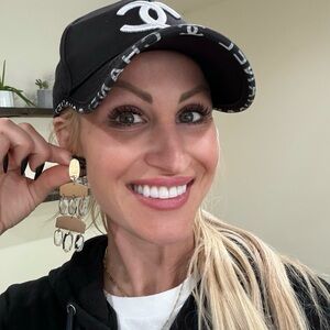 Kendra Scott Rose Gold & Clear Fashion Earrings